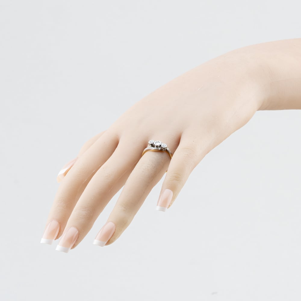 Pre-Owned Vintage Yellow Gold Diamond Twist Three Stone Ring 41482978