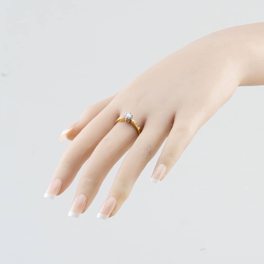 Pre-Owned 18ct Yellow Gold 0.33ct Brilliant Cut Diamond Shoulder Set Solitaire Ring 41482981