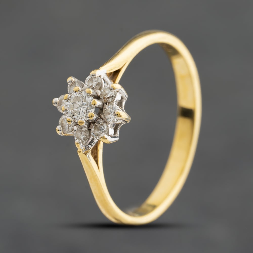 Pre-Owned 18ct Yellow Gold 0.28ct Brilliant Cut Diamond Flower Cluster Ring 41483091
