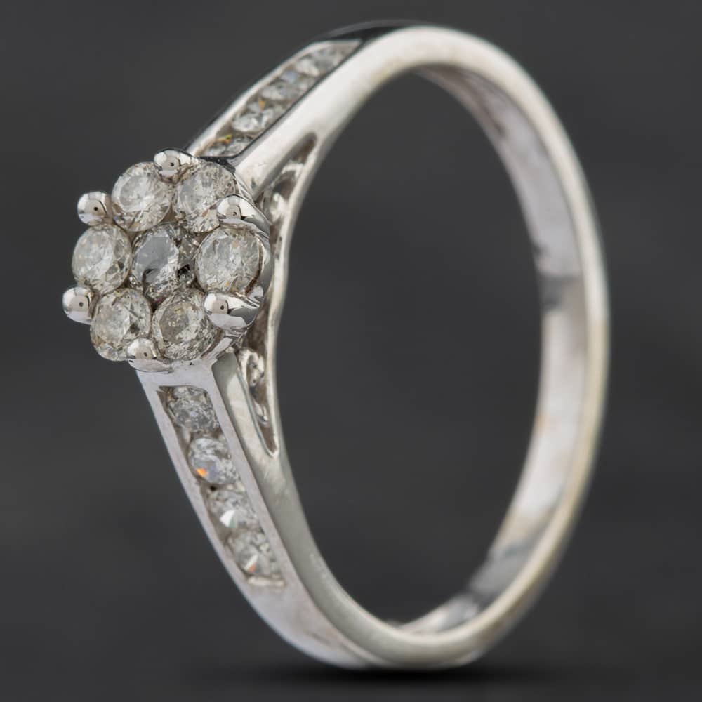Product photograph of Pre-owned 9ct White Gold 0 50ct Brilliant Cut Diamond Cluster Ring 4148562 from The Jewel Hut