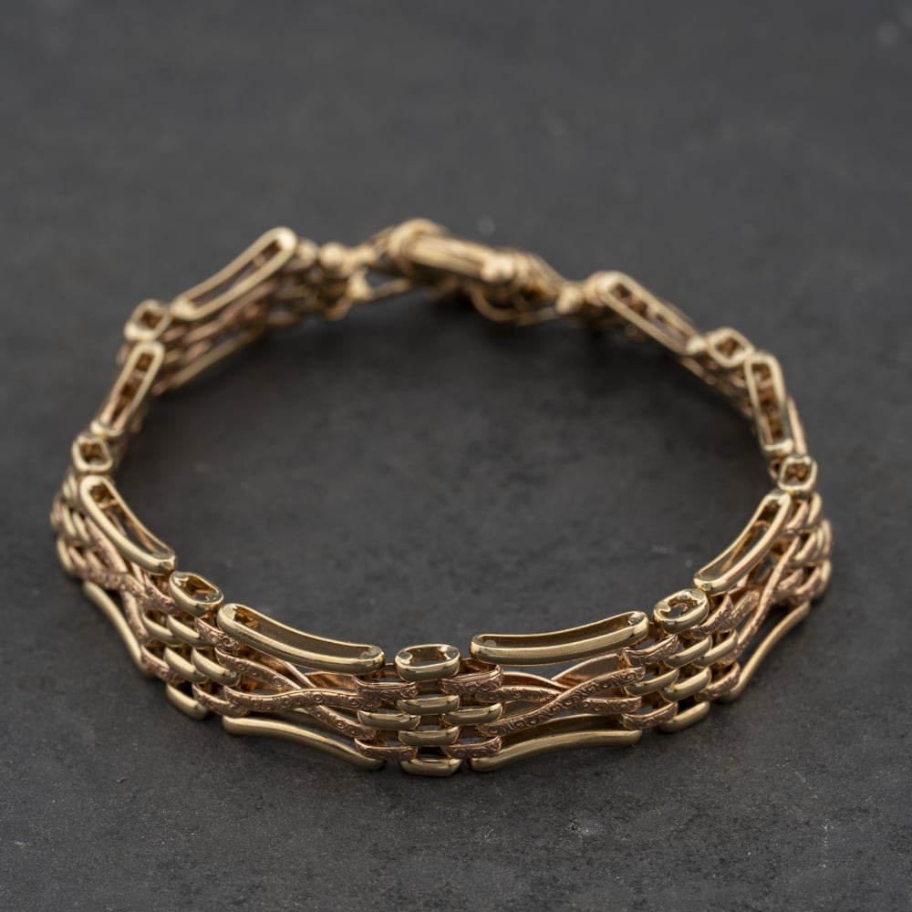 Pre-Owned 9ct Two Colour Gold Scroll Engraved Infinity Cross Pattern 8 Inch Gate Bracelet 41531081