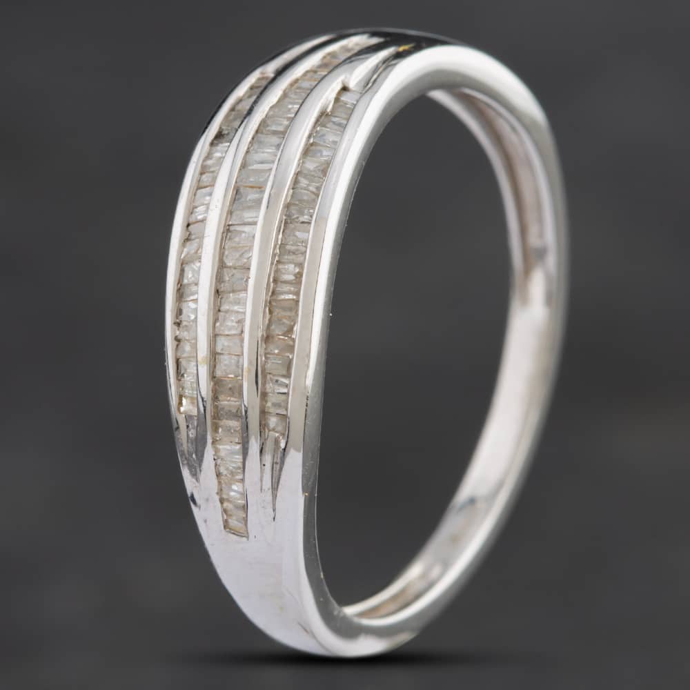 Product photograph of Pre-owned 9ct White Gold Diamond Wave Three Row Ring 4158888 from The Jewel Hut