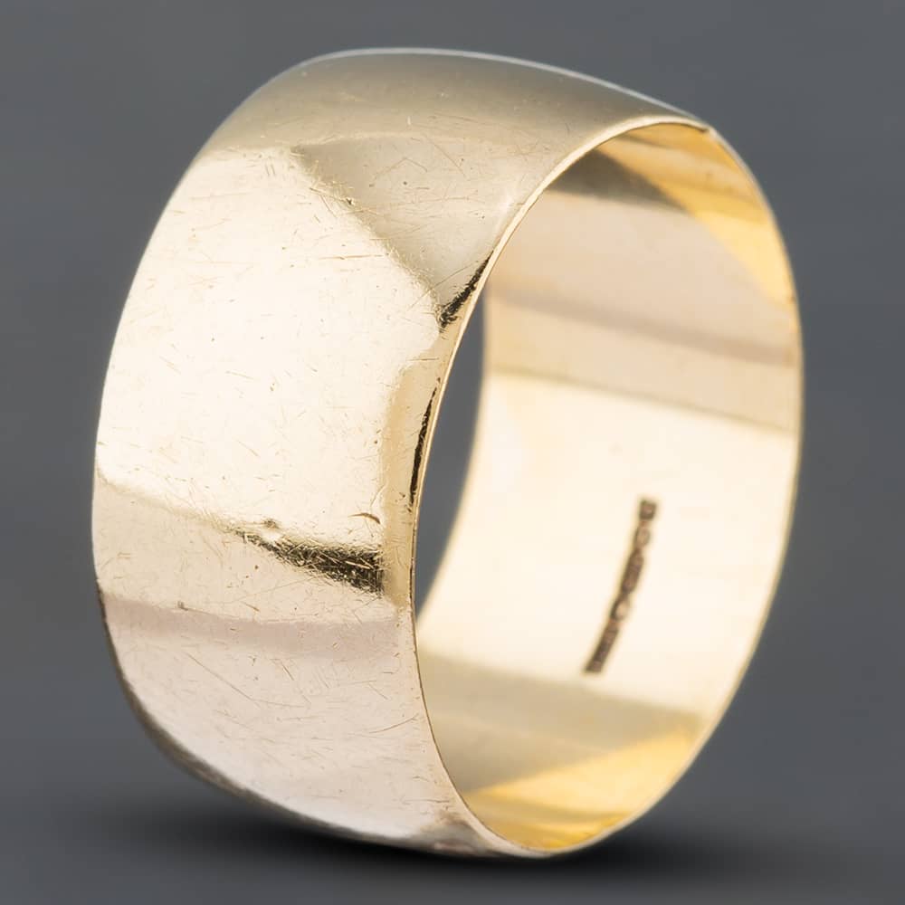 Pre-Owned 9ct Yellow Gold 9.5mm Plain Wedding Ring 41871234