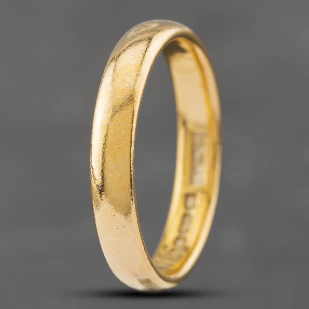 Product photograph of Pre-owned 22ct Yellow Gold Court Shape 3mm Plain Wedding Ring 41871331 from The Jewel Hut