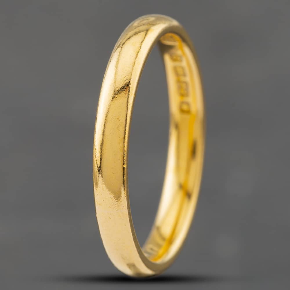 Product photograph of Pre-owned 22ct Yellow Gold Court Shape 3mm Plain Wedding Ring 41871332 from The Jewel Hut