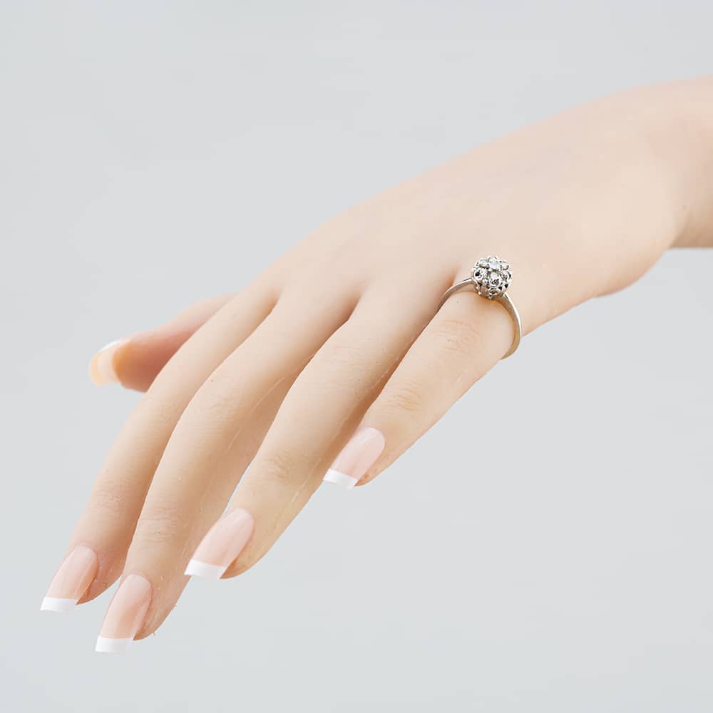 Pre-Owned 14ct White Gold 0.17ct Single Cut Diamond Cluster Ring 43121133