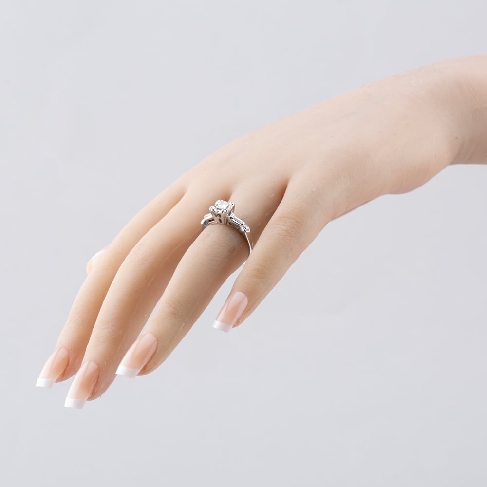 Pre-Owned 14ct White Gold 0.30ct Brilliant Cut Diamond Solitaire Ring 43121164