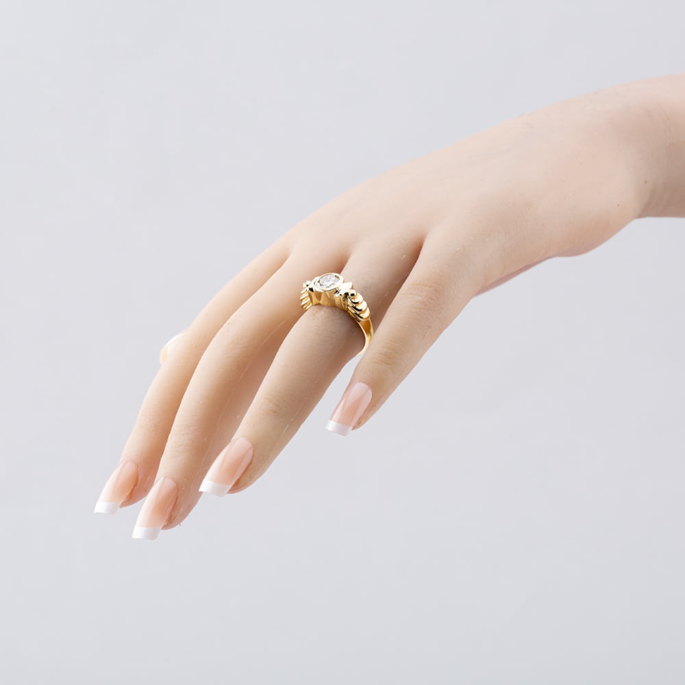 Pre-Owned 14ct Yellow Gold 0.80ct Brilliant Cut Diamond Fancy Solitaire Ring 43121166