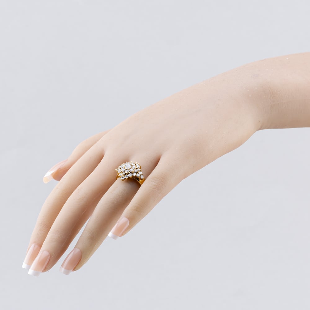 Pre-Owned 18ct Yellow Gold 2.03ct Brilliant Cut Diamond Multi Sone Cluster Ring 43121259