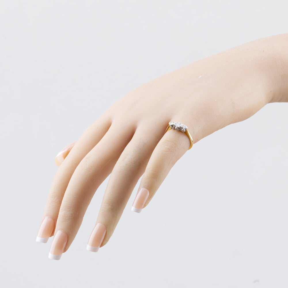 Pre-Owned 9ct Yellow Gold 0.30ct Brilliant Cut Diamond Three Stone Ring 43121328