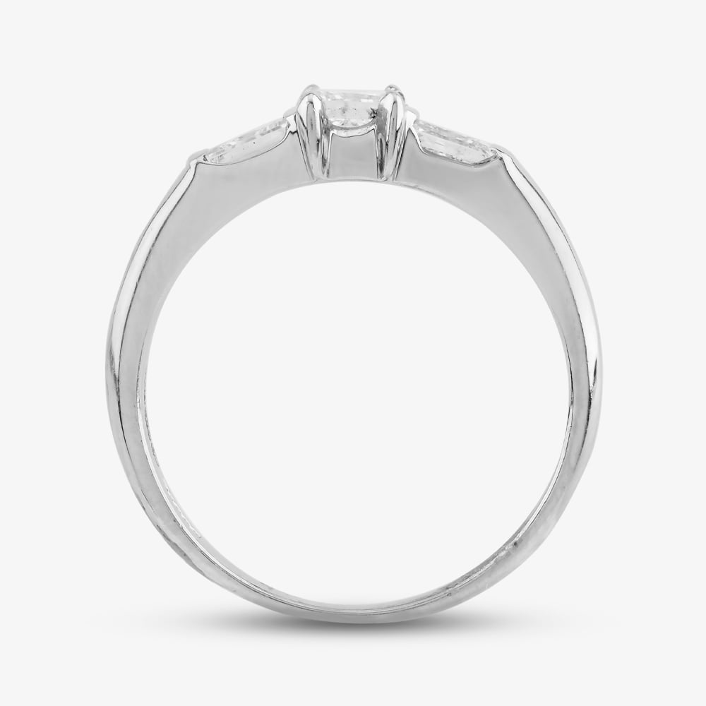 Pre-Owned Platinum 1.00ct Princess Cut Diamond Three Stone Ring 4312376