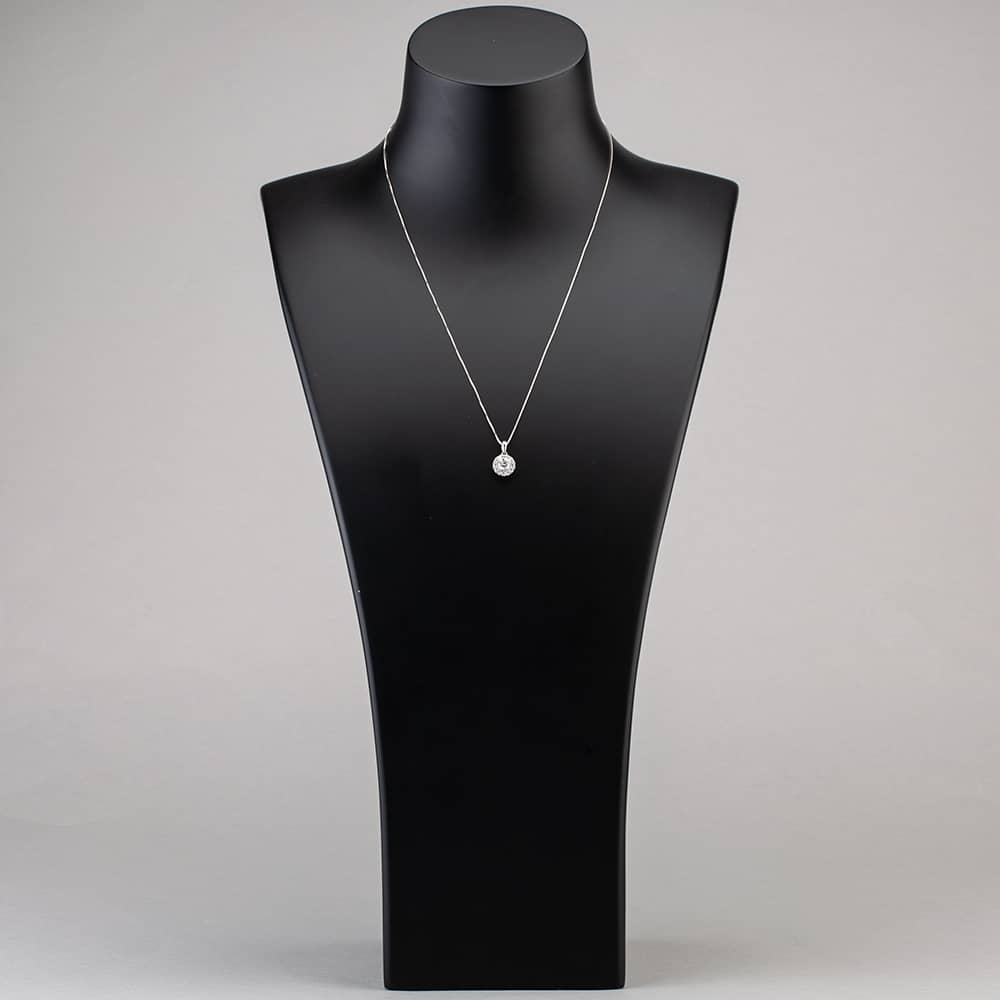 Pre-Owned 14ct White Gold 0.75ct Diamond 18 Inch Box Chain & Pendant 4314075