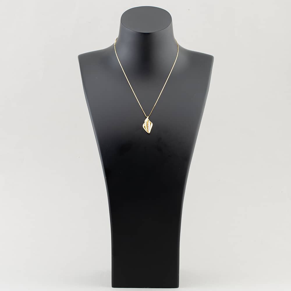 Pre-Owned 9ct Yellow Gold 0.50ct Brilliant Cut Diamond Graduated Pendant & 16 Inch Snake Chain 43141138