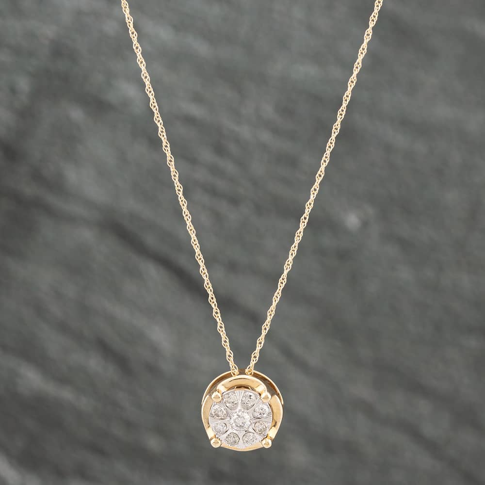Product photograph of Pre-owned 9ct Two Colour Gold 0 25ct Brilliant Cut Diamond Cluster Pendant Amp 18 Inch Prince Of Wales Chain 43141162 from The Jewel Hut