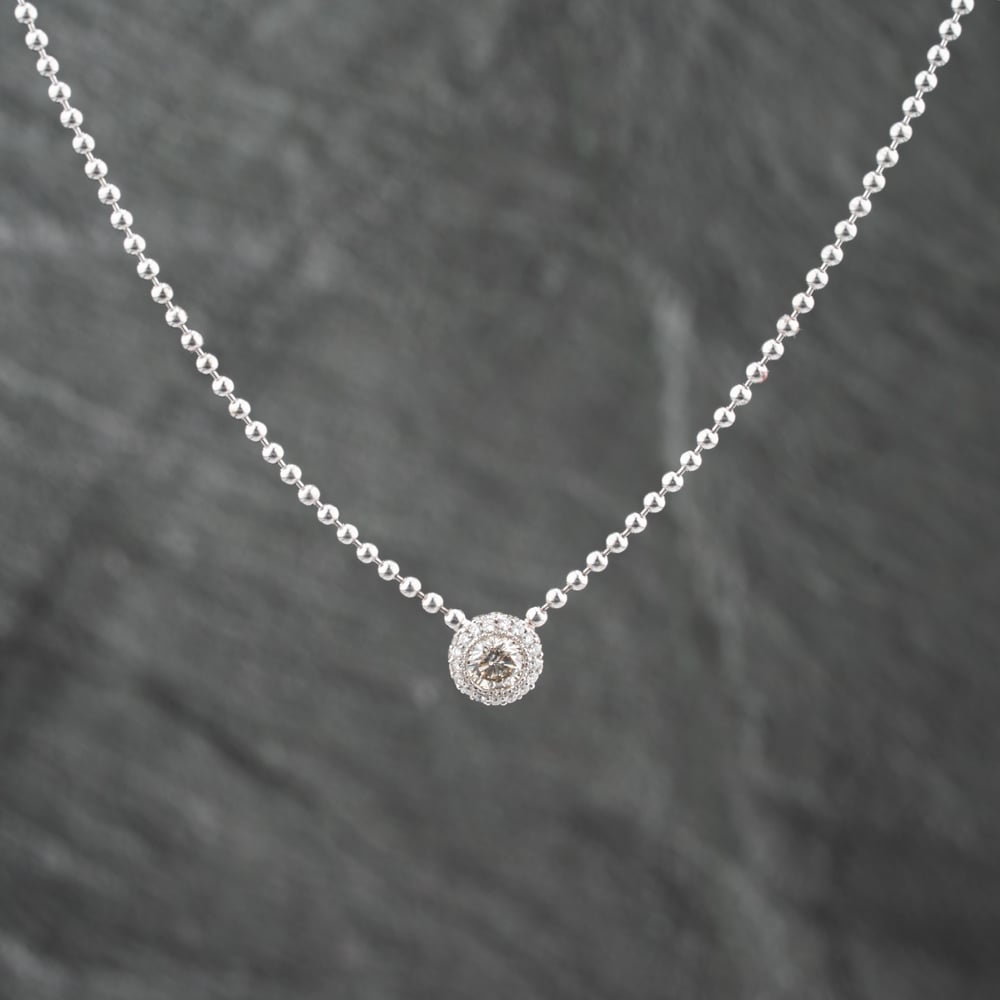 Click to view product details and reviews for Pre Owned 14ct White Gold 100ct Brilliant Cut Diamond Cluster 16 Inch Pendant Bead Necklet 43141218.
