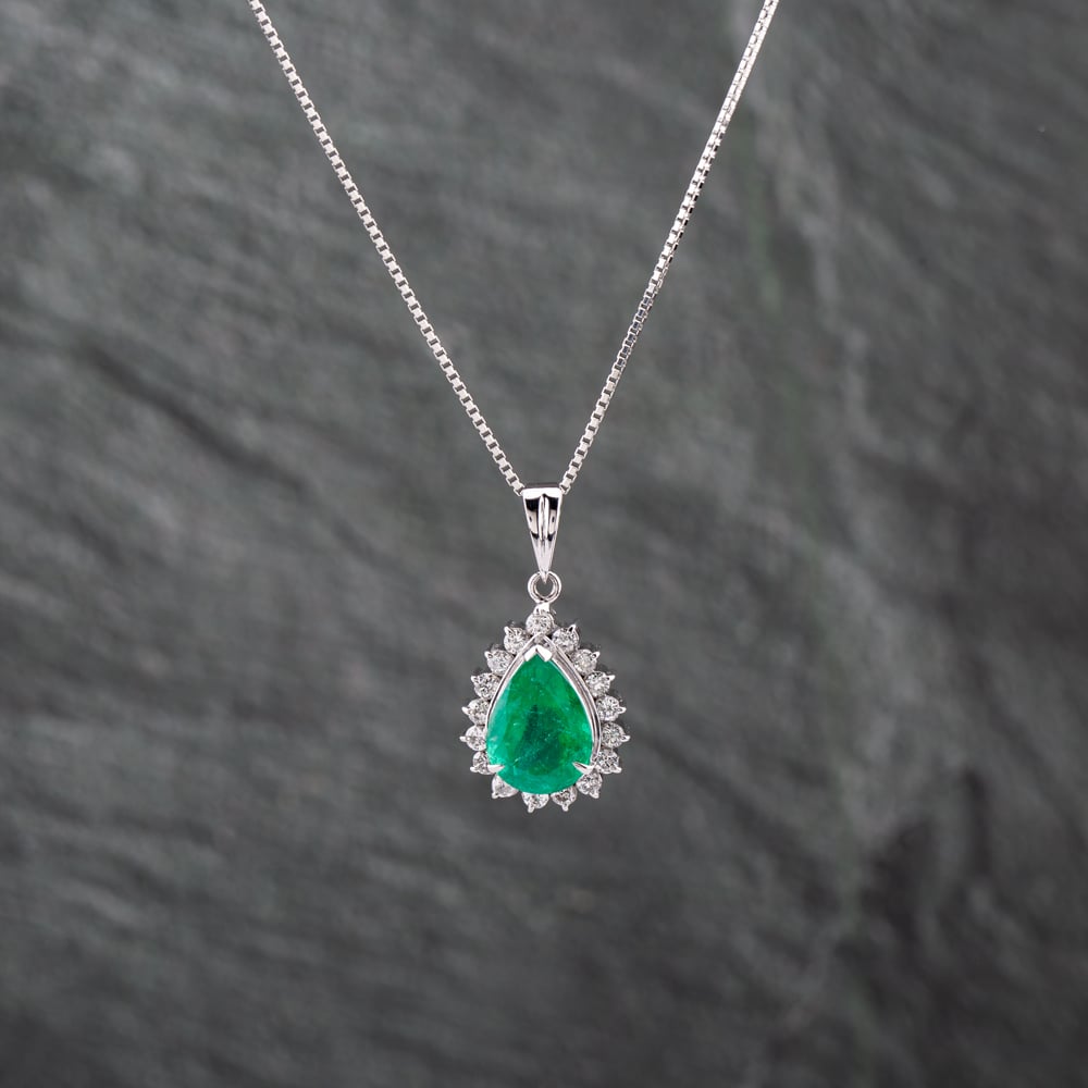 Pre-Owned Platinum 3.08ct Emerald &amp; 0.62ct Brilliant Cut Diamond Pear Shaped Pendant &amp; 18 Inch Box Chain 43141258