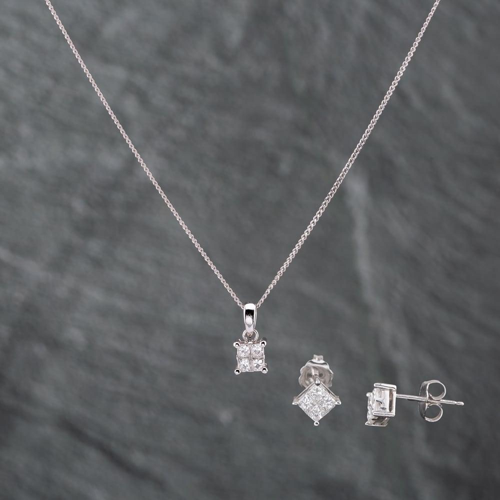 Pre-Owned 18ct White Gold 0.24ct Princess Cut Diamond 16 Inch Pendant Curb Jewellery Set 43141296