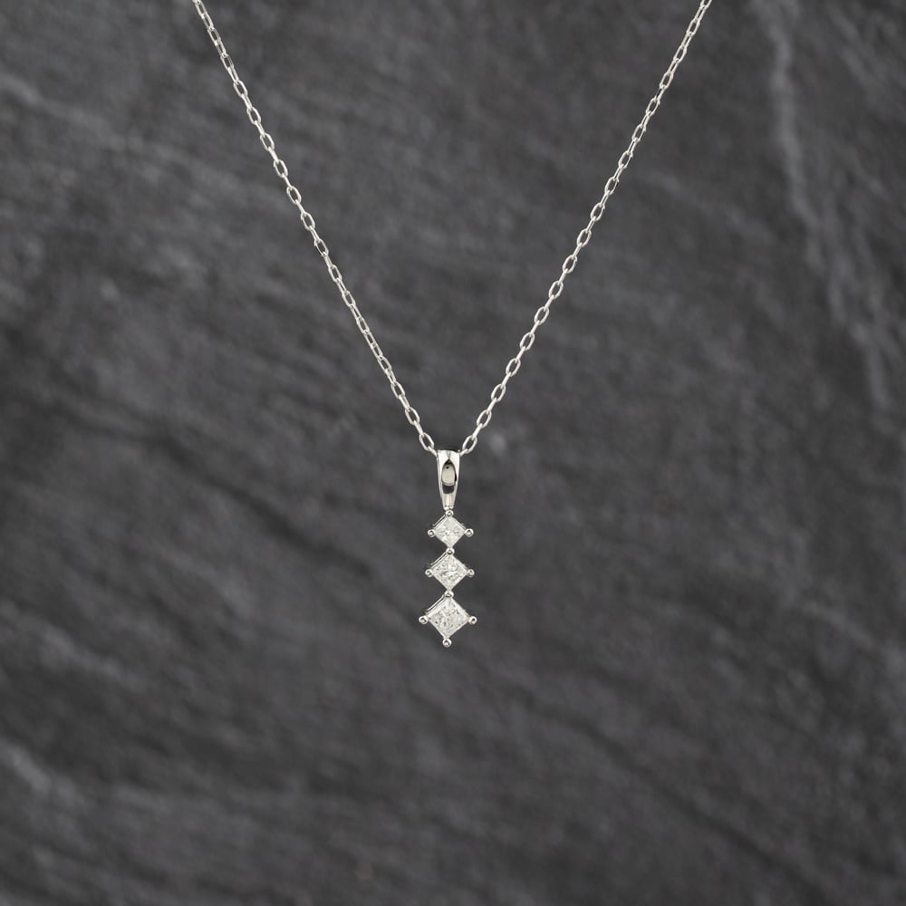 Pre-Owned 9ct White Gold 0.25ct Princess Cut Diamond Three Stone Dropper Pendant &amp; 16-18 Inch Trace Chain 43141336