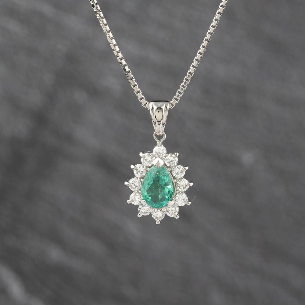 Pre-Owned Platinum 1.23ct Emerald &amp; 0.64ct Brilliant Cut Diamond Teardrop Cluster Gemstone Pendant &amp; 15 Inch Box Chain 43141348