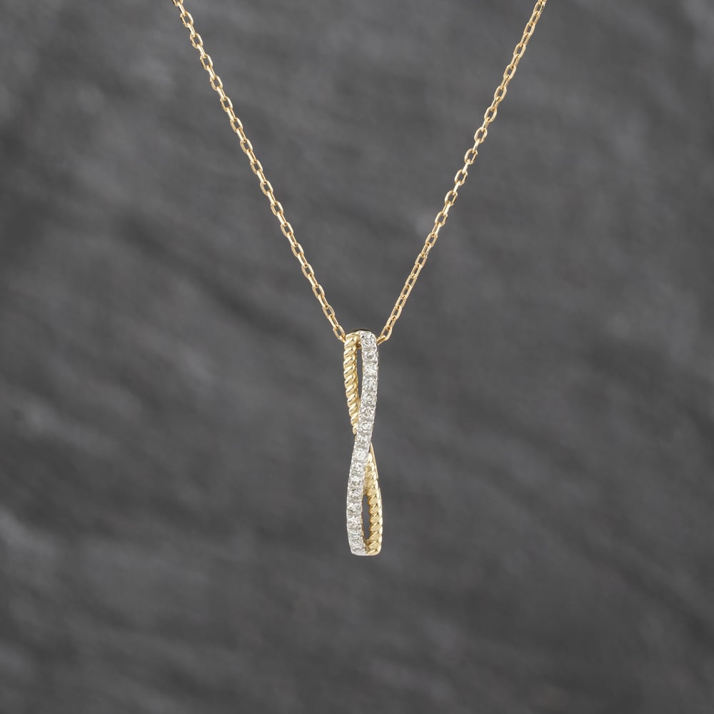 Pre-Owned 9ct Yellow Gold 0.10ct Brilliant Cut Diamond Crossover Twist Bar Gemstone Pendant &amp; 16-18 Inch Trace Chain 43141358
