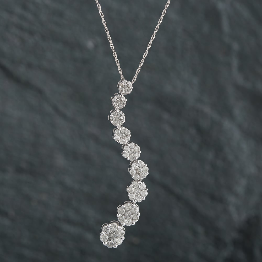Product photograph of Pre-owned 9ct White Gold 1 00ct Brilliant Cut Diamond Pendant Amp 18 Inch Prince Of Wales Chain 4314154 from The Jewel Hut