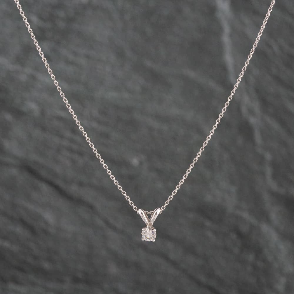 Product photograph of Pre-owned White Gold 0 20ct Brilliant Cut Diamond Pendant Amp 18 Inch Trace Chain 4314194 from The Jewel Hut