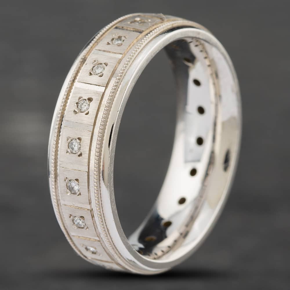 Product photograph of Pre-owned 14ct White Gold Brilliant Cut Diamond Set Band Ring 43151005 from The Jewel Hut