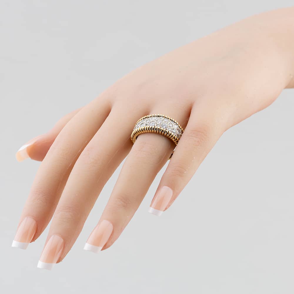 Pre-Owned 14ct Two Colour Gold Brilliant Cut Diamond Pave Set Gents Graduated Band Ring 43151008