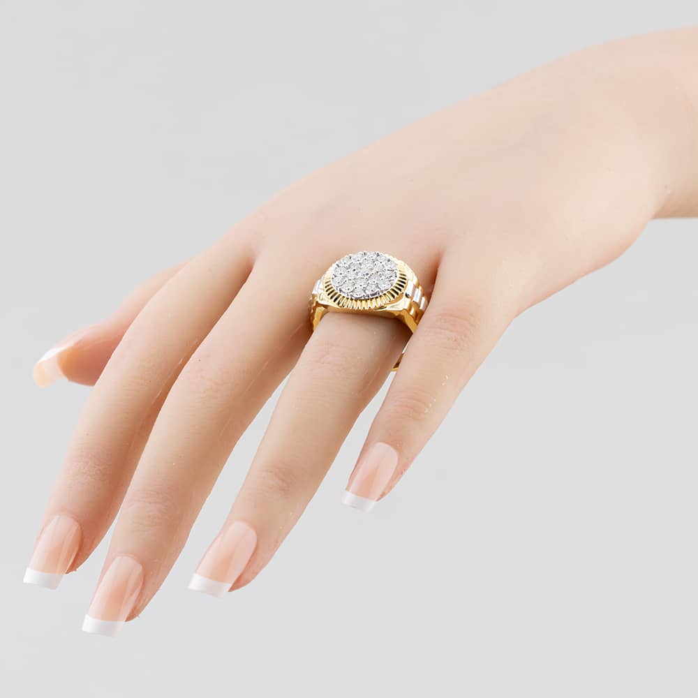 Pre-Owned 18ct Two Colour Gold 1.52ct Brilliant Cut Diamond Round Pave Set Gents Signet Ring 43151009