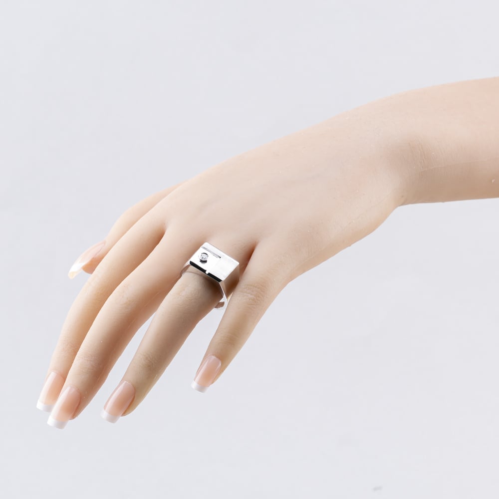 Pre-Owned 14ct White Gold 0.10ct Brilliant Cut Diamond Set Signet Ring 43151022