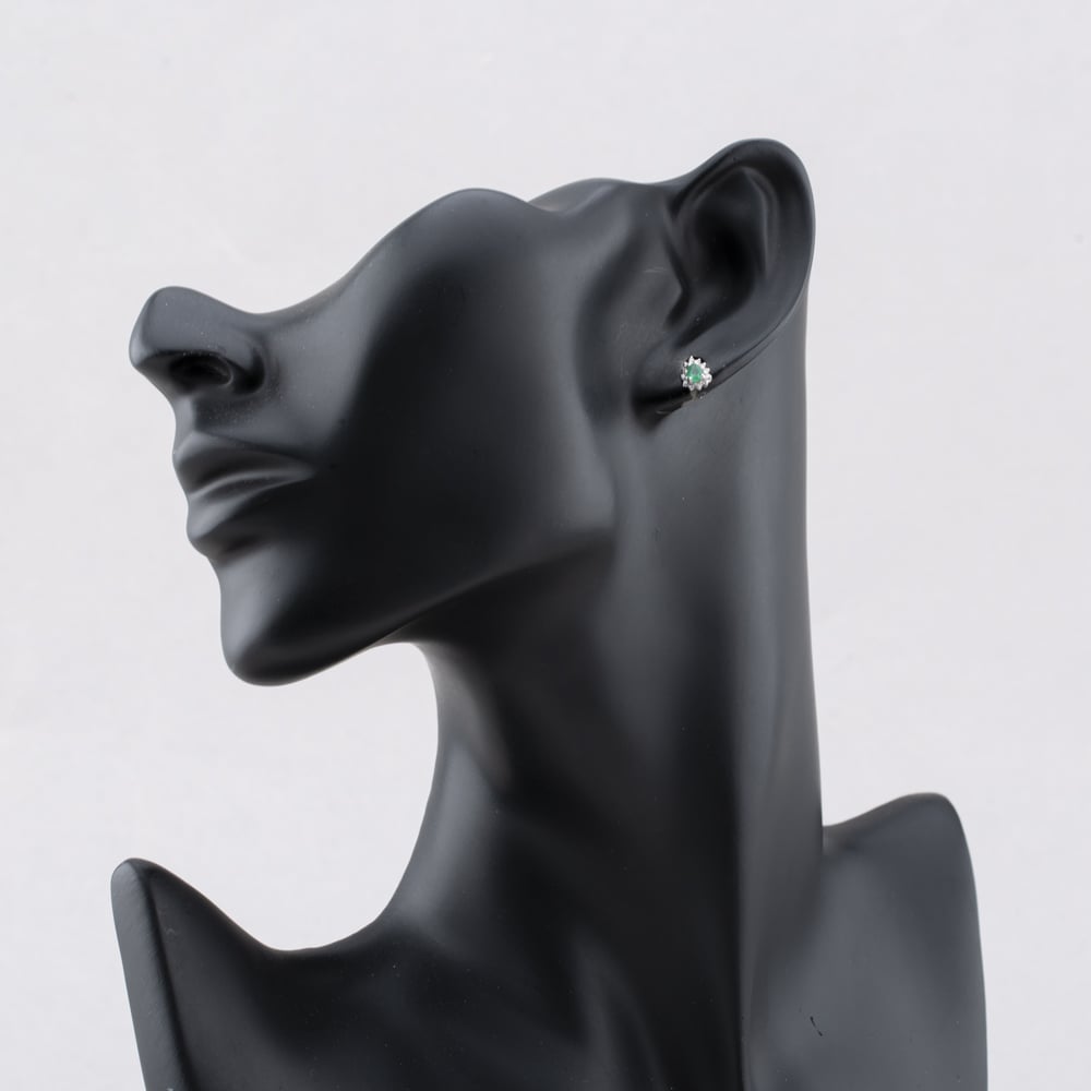 Pre-Owned 9ct White Gold 0.26ct Emerald & Diamond Teardrop Cluster 7.2mm Stud Earrings 43171284