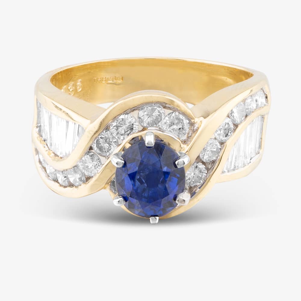 Pre-Owned 18ct Yellow Gold 1.39ct Oval Cut Sapphire & 1.40ct Diamond Twist Cluster Ring 43361017