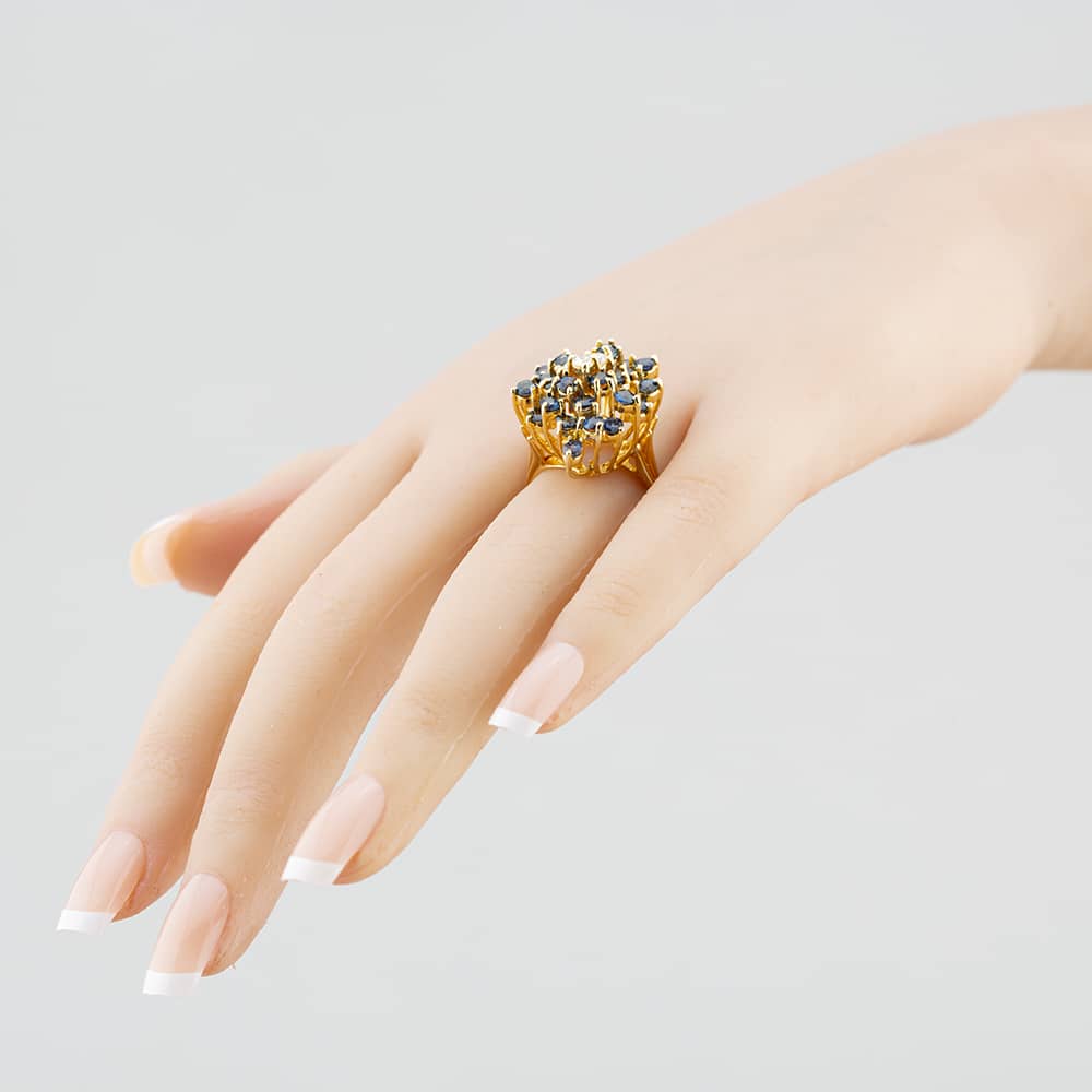Pre-Owned 9ct Yellow Gold Sapphire & Brilliant Cut Diamond Fancy Heart Shape Cluster Ring 43361097