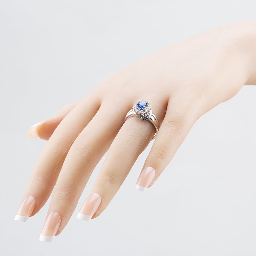 Pre-Owned Platinum 1.31ct Sapphire & 0.52ct Diamond Oval Cluster Ring 43361119