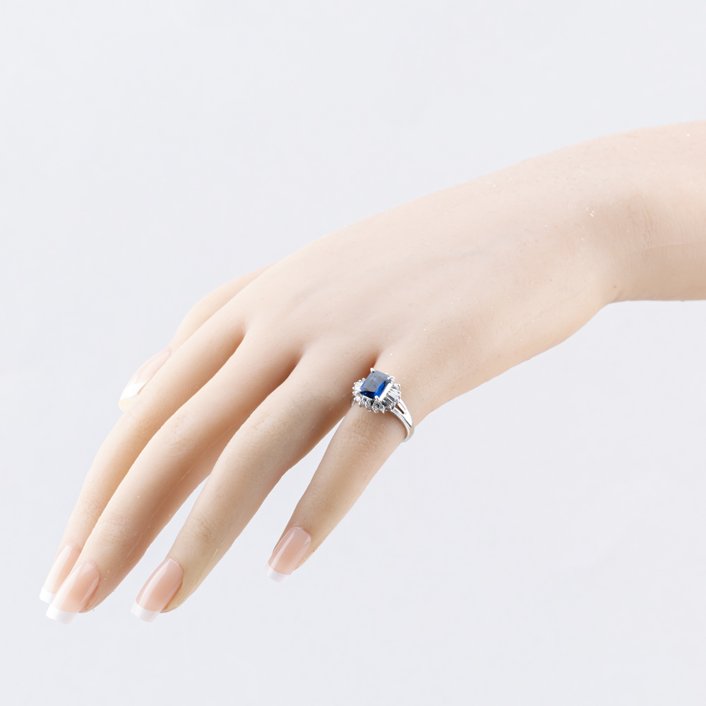 Pre-Owned Platinum 1.47ct Sapphire & 0.35ct Diamond Rectangle Cluster Ring 43361166