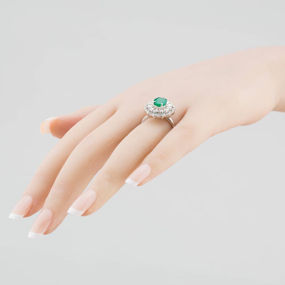 Pre-Owned 18ct White Gold Oval Cut Emerald & Diamond Cluster Ring 43371040