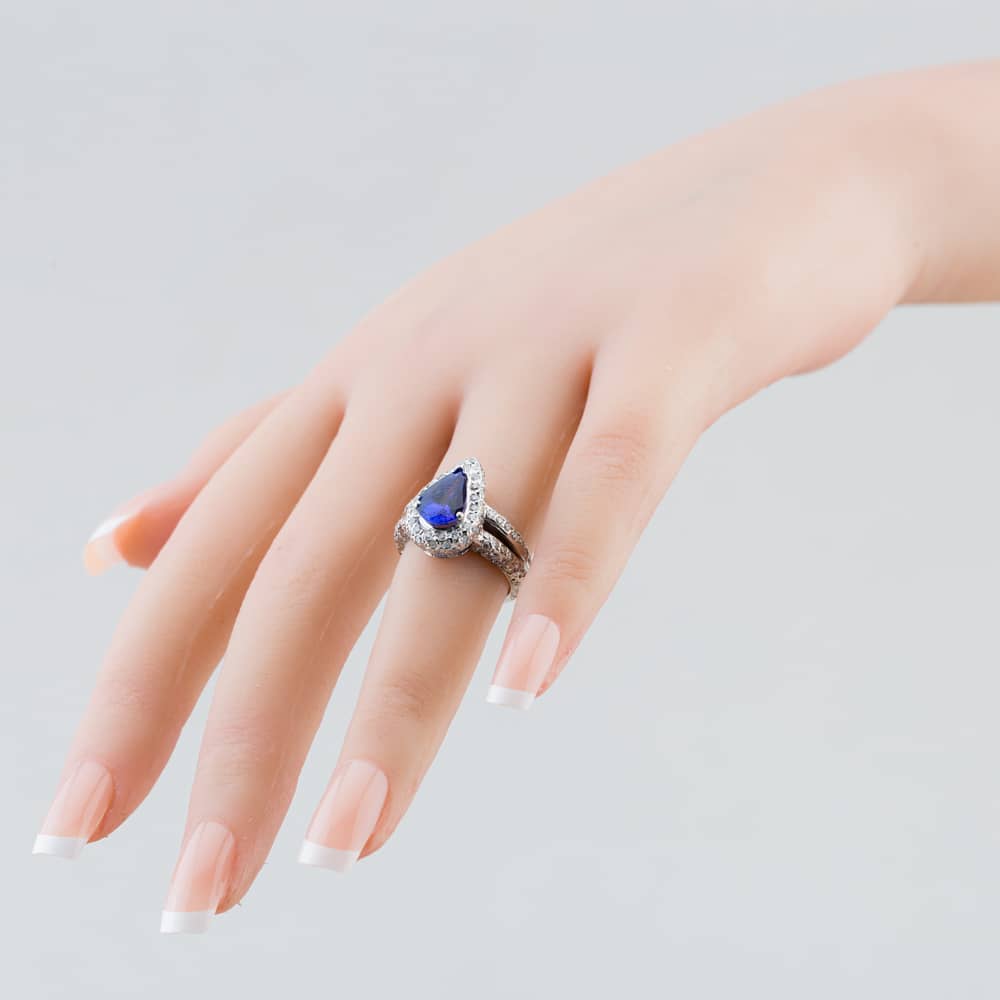 Pre-Owned 14ct White Gold 1.86T Pear Cut Tanzanite & Brilliant Cut Diamond Cluster Ring 43411019