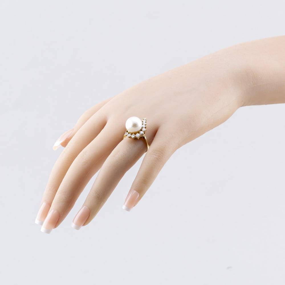 Pre-Owned 9ct Yellow Gold South Sea Pearl & 0.68ct Brilliant Cut Diamond Graduated Fancy Dress Ring 43441003