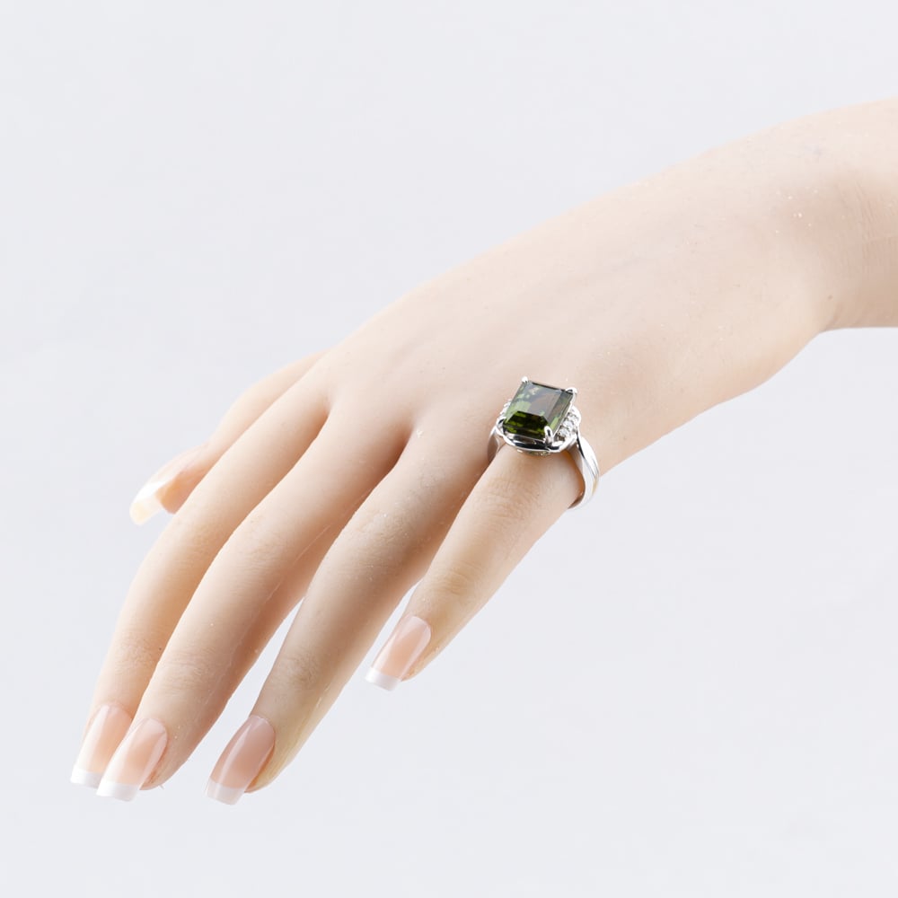 Pre-Owned Platinum 8.04ct Green Tourmaline & 0.16ct Diamond Rectangular Dress Ring 43461003