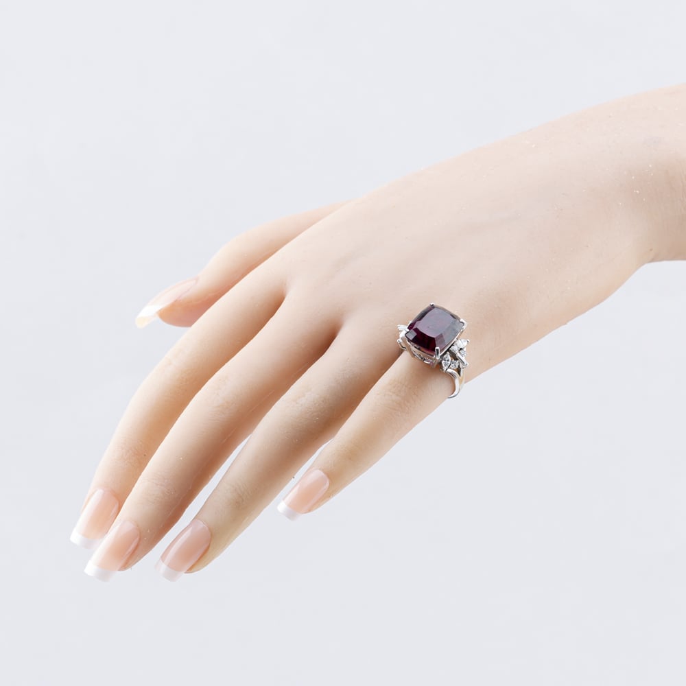 Pre-Owned Platinum 13.83ct Cushion Shape Garnet & 0.40ct Diamond Dress Ring 43471007