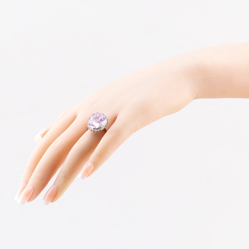 Pre-Owned Platinum 13.0ct Kunzite & 0.53ct Brilliant Cut Diamond Oval Cluster Ring 43501001