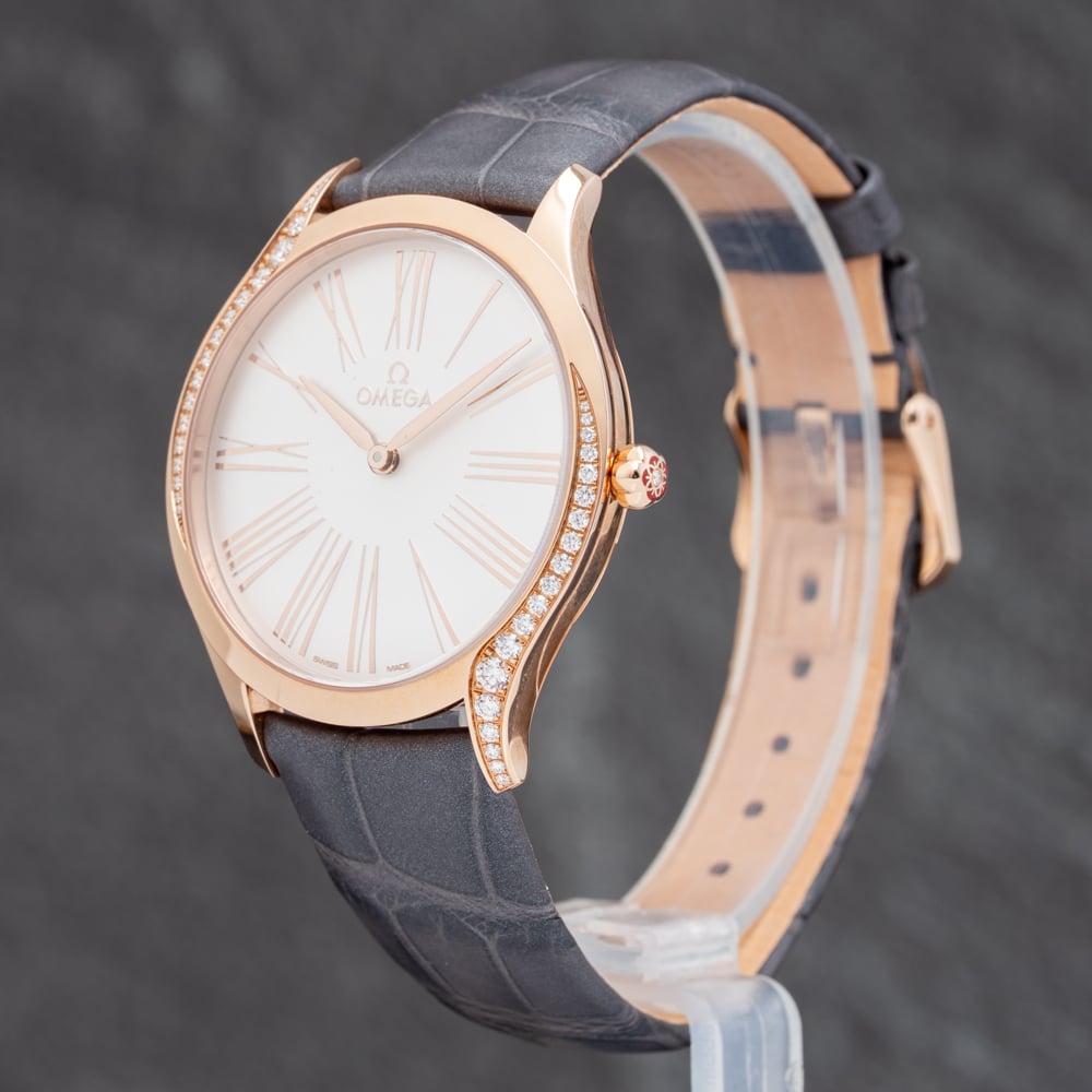Pre-Owned OMEGA Ladies De Ville Tresor 18ct Rose Gold White Leather Strap Watch 428.58.36.60.02.001