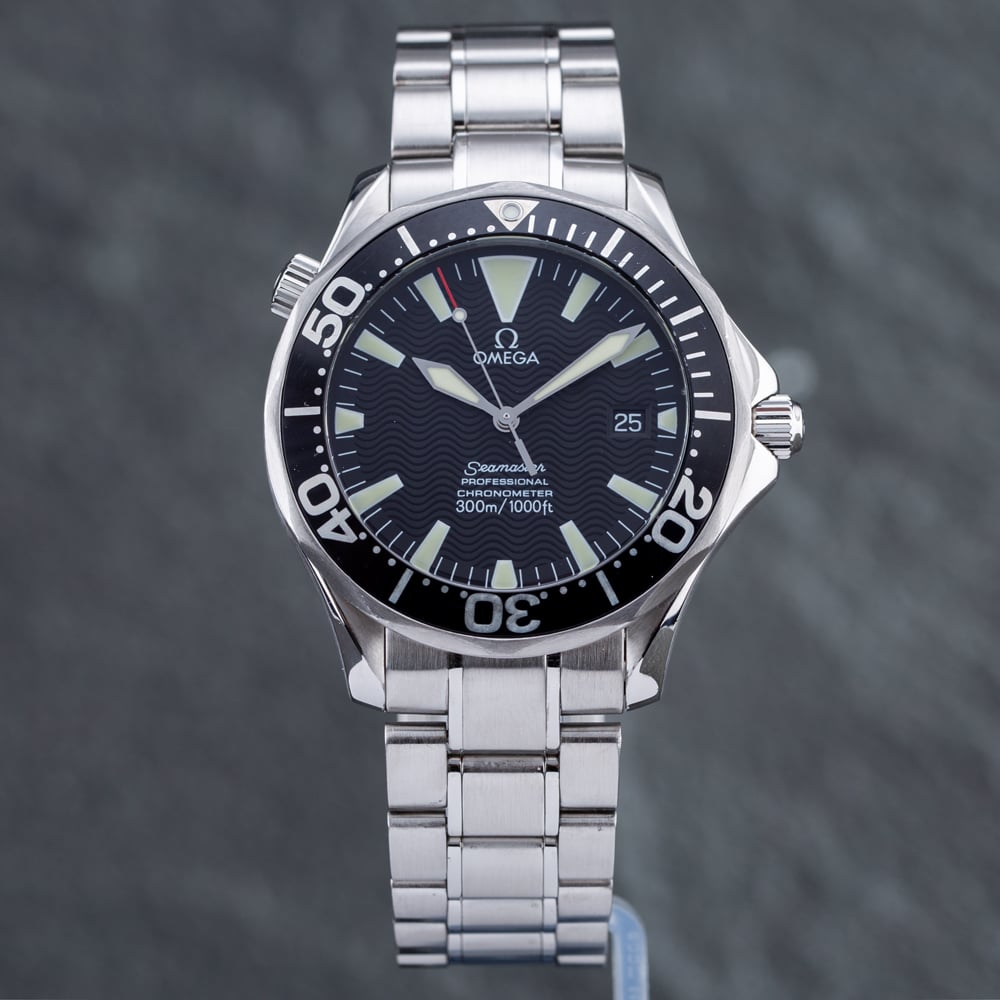 Pre-Owned OMEGA Mens Seamaster Black Dial Silver Bracelet Watch 22545000