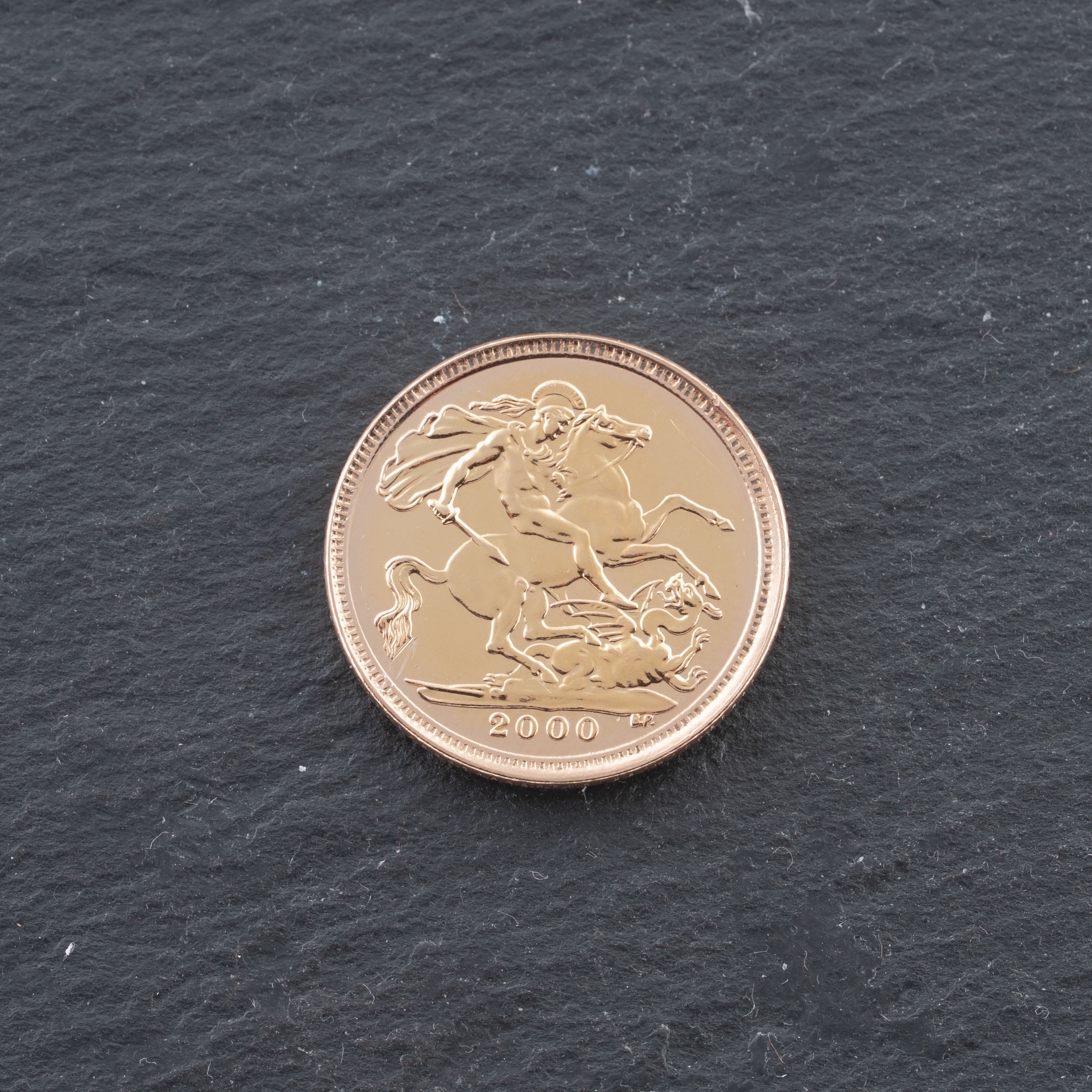 Pre-Owned 22ct Yellow Gold 2000 Queen Elizabeth Half Sovereign Coin 47011230