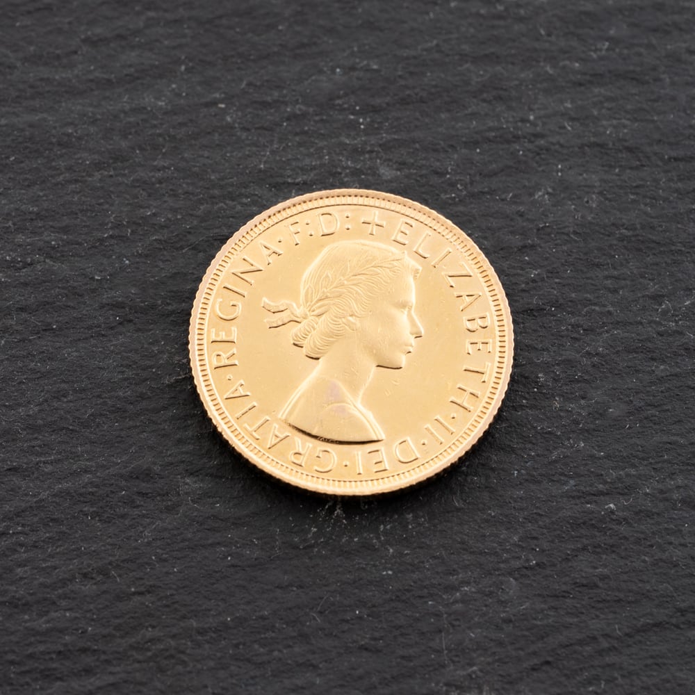 Pre-Owned 22ct Yellow Gold 1958 Queen Elizabeth II Full Sovereign Coin 47021272