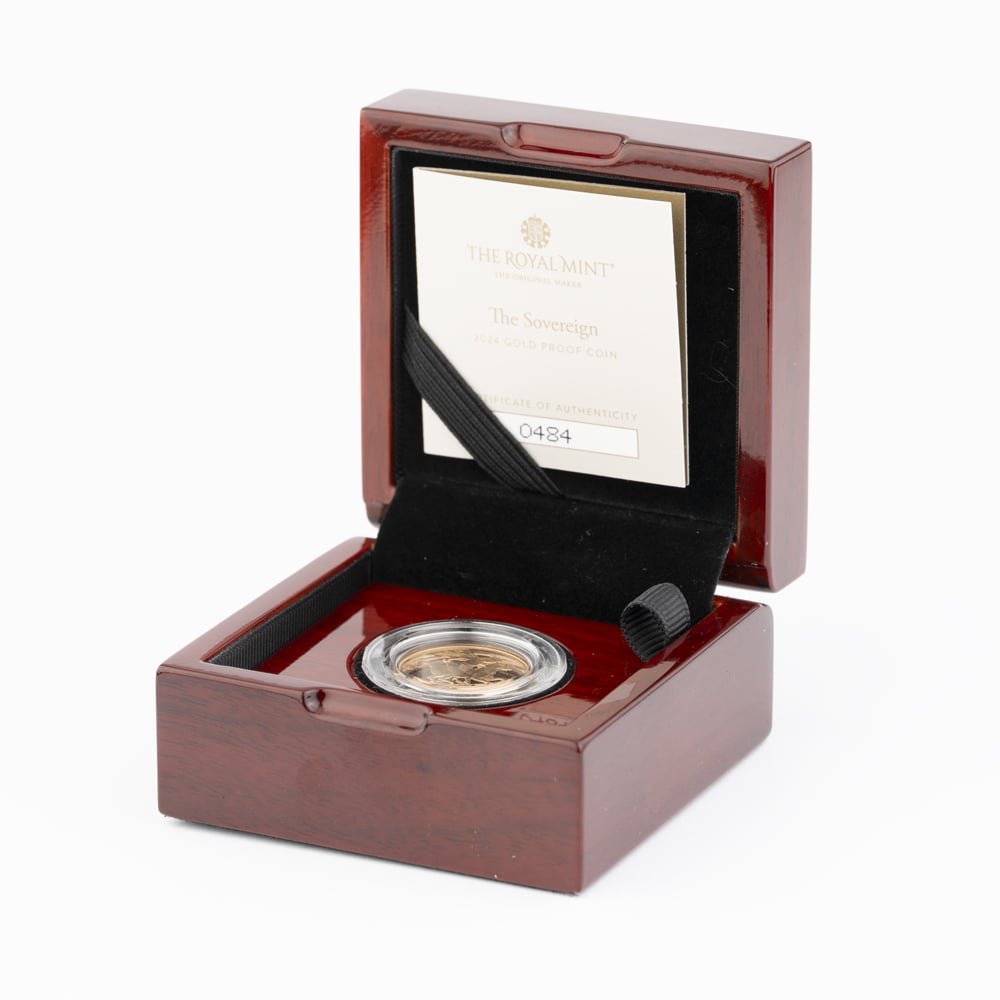 Pre-Owned 22ct Yellow Gold 2024 King Charles Full Sovereign Boxed Coin 47021289