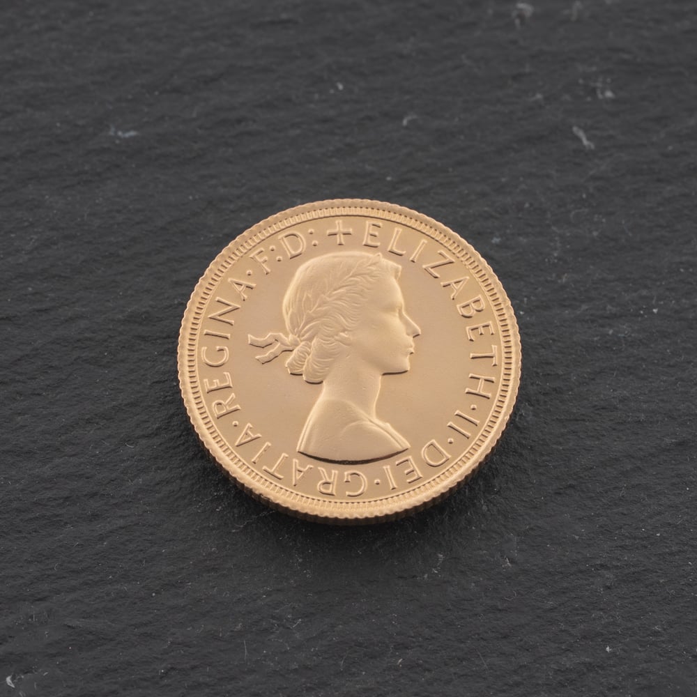 Pre-Owned 22ct Yellow Gold Queen Elizabeth II 1968 Full Sovereign Coin 47021313
