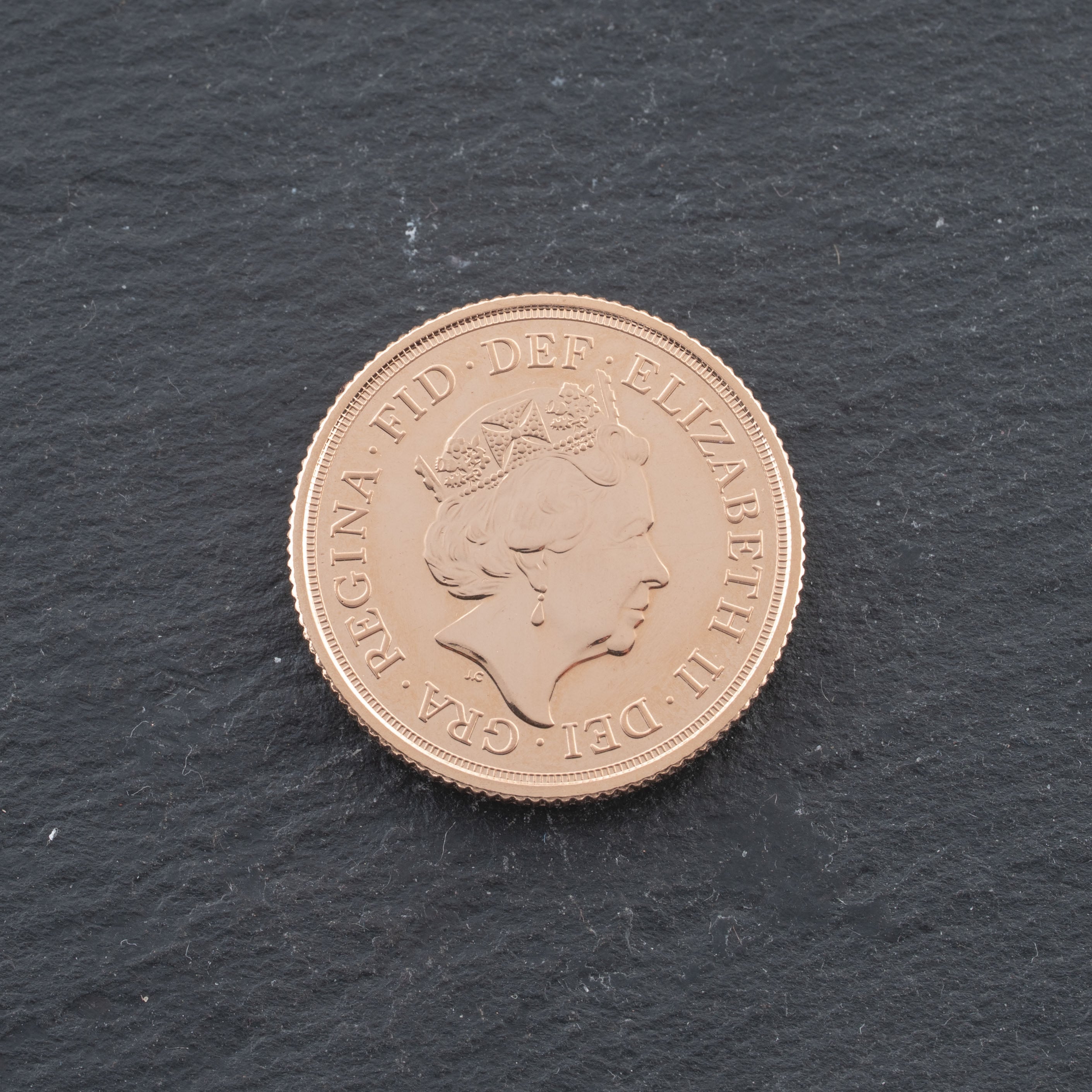 Pre-Owned 22ct Yellow Gold 2020 Queen Elizabeth Full Sovereign Coin 47021324
