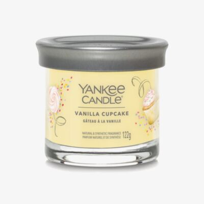 Yankee Candle Vanilla Cupcake Small Tumbler Candle 2654106E