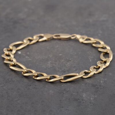 Pre-Owned 9ct Yellow Gold 9 Inch Figaro Chain Bracelet 41081154